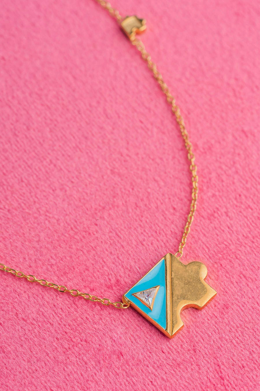 Sherlock Pendant Necklace