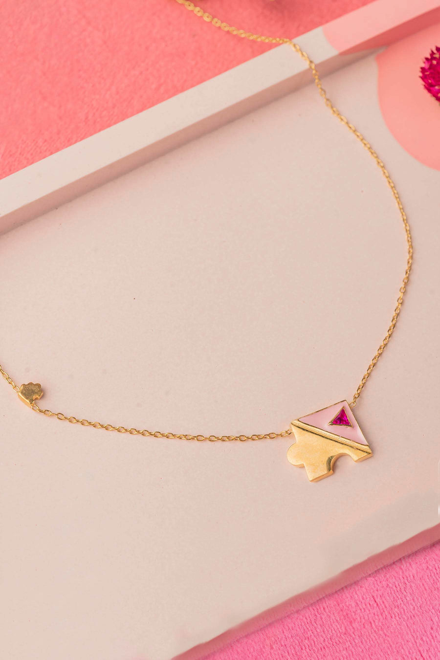 Sherlock Pendant Necklace